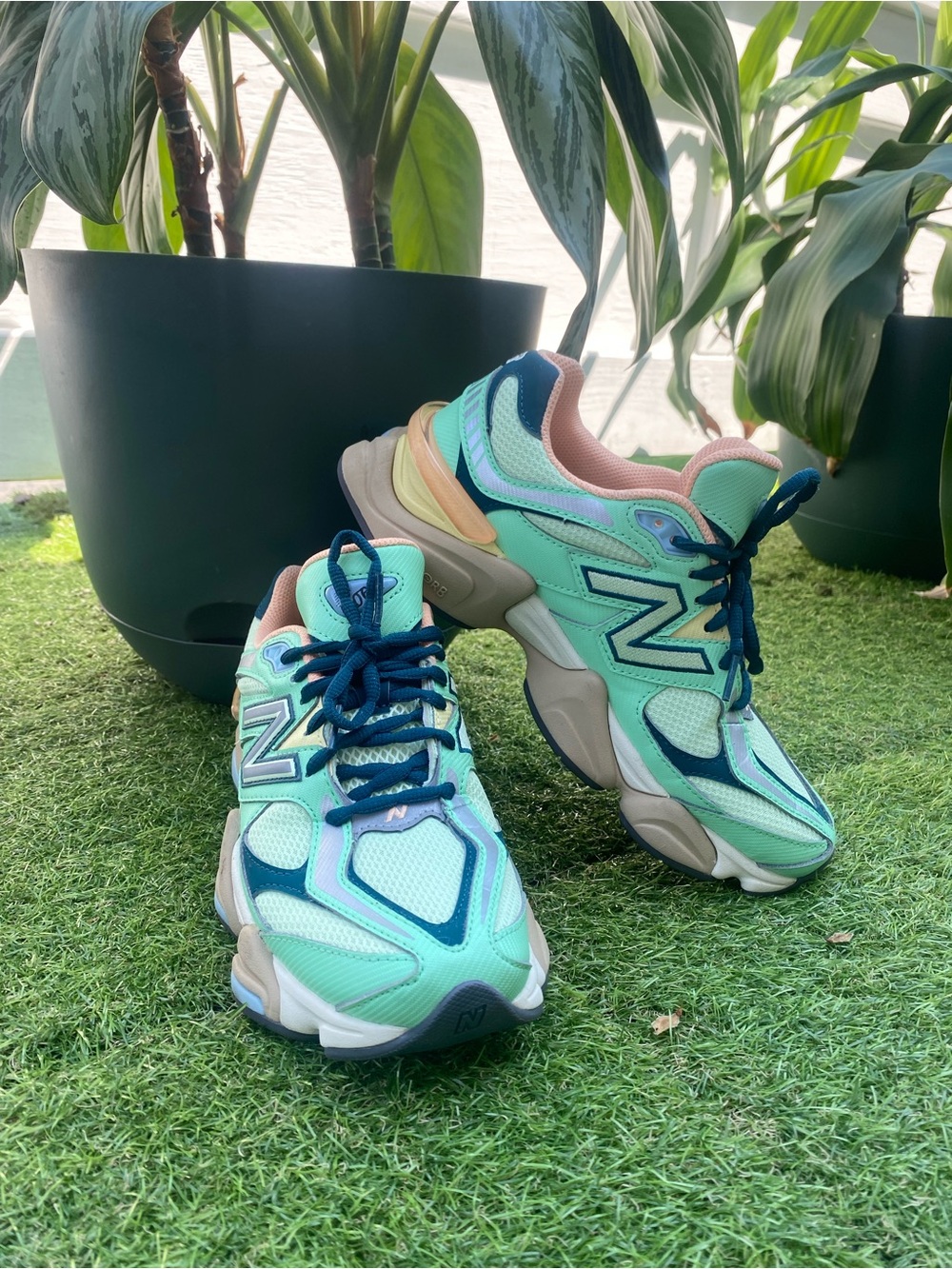 New Balance Mint Green and Navy Chunky Runner Sneakers